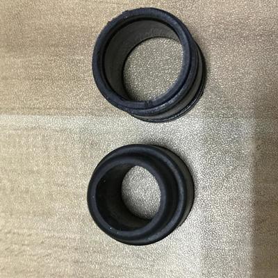 橡膠護線圈 橡膠防塵套 杭州橡膠制品定做 橡膠過線圈 橡膠堵頭圖片_高清圖_細節圖